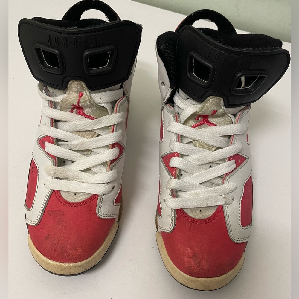 Nike Air Jordan Sneakers Size 3.5Y Carmine Red With White 6 Retro Pre-Owned